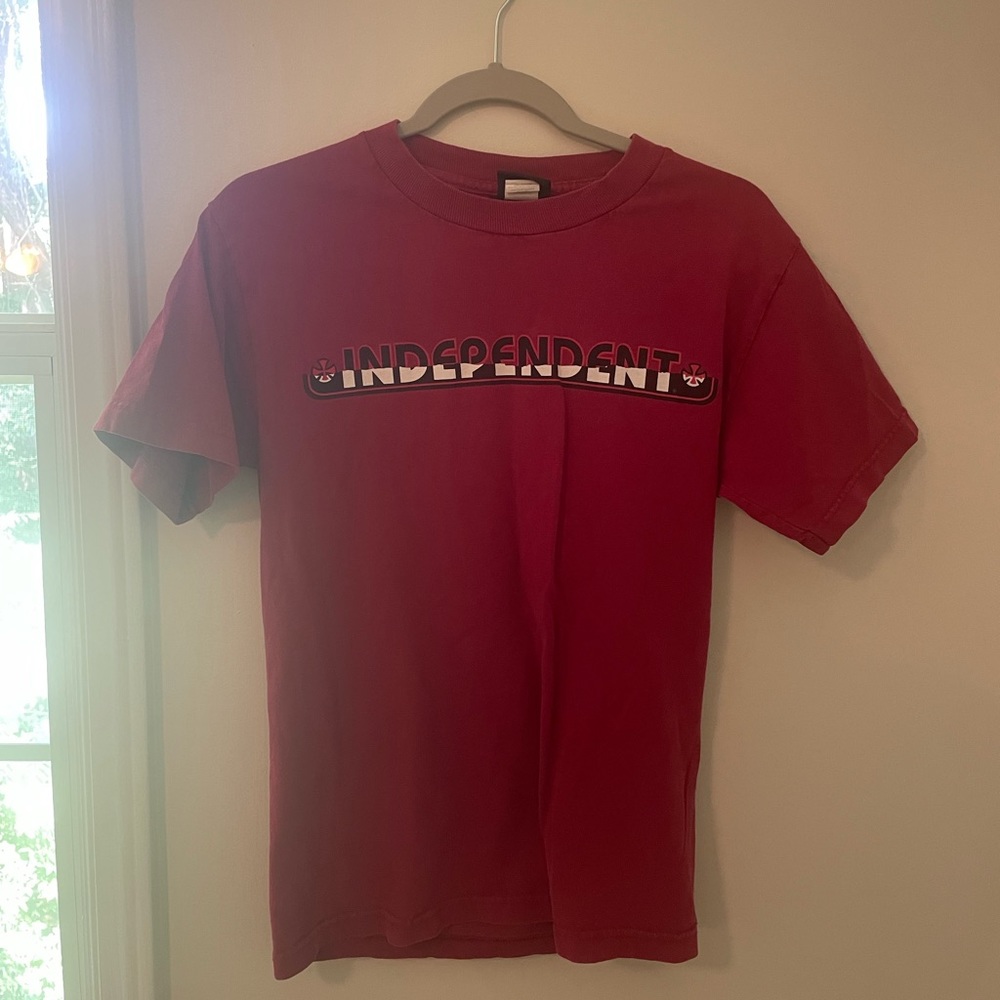 red independent shirt